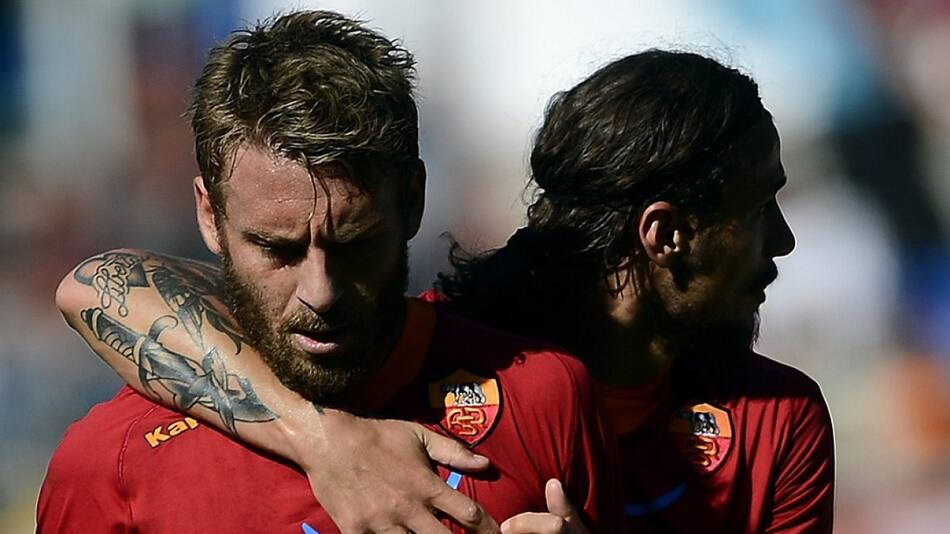 Daniele De Rossi y Daniel Osvaldo. Foto: NA.