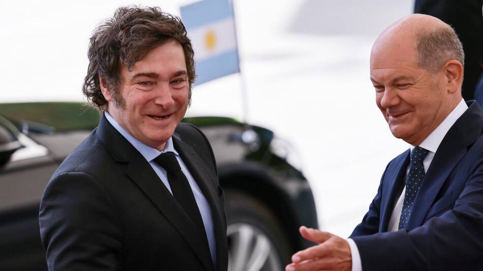 Olaf Scholz, recibió este domingo en Berlín a Javier Milei. Foto: EFE