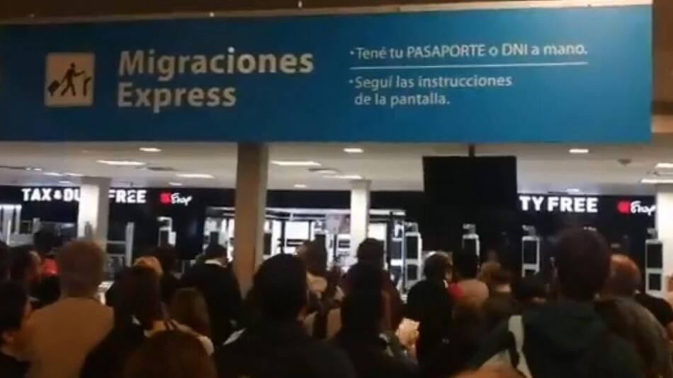 Ezeiza, caos en Aeropuerto