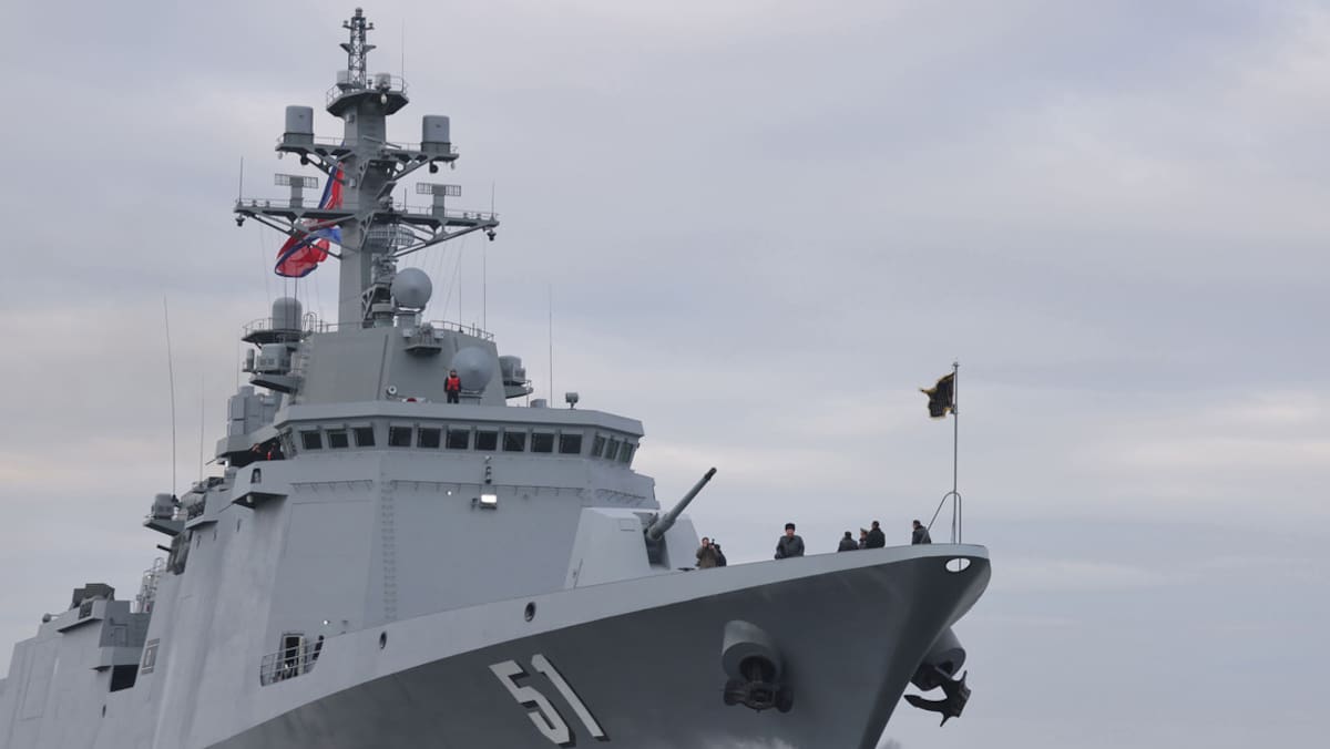 Buque de guerra de la clase Choe Hyonen.