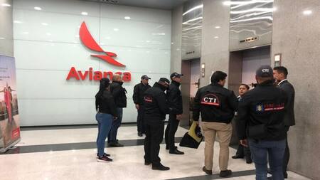 Allanamiento de oficinas de Avianca en Bogotá