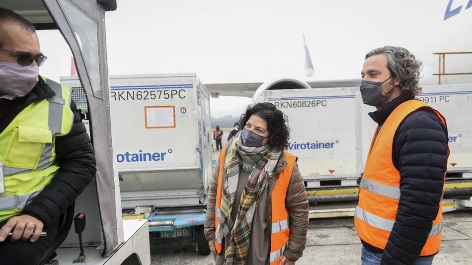 Santiago Cafiero recibió vacunas junto a Carla Vizzotti