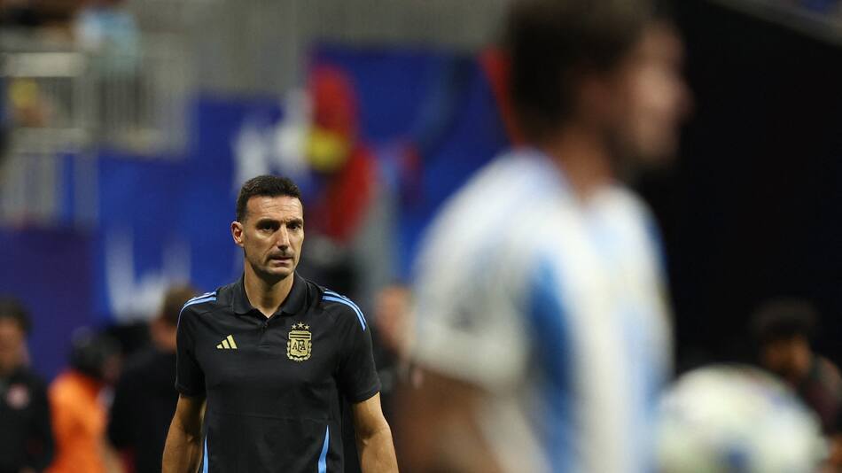 Lionel Scaloni contento con el rendimiento del equipo. Foto: NA