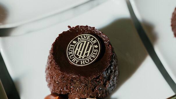 Domingos con sabor a chocolate: el icónico Alvear Palace ofrece un buffet especial para los fanáticos de las meriendas dulces