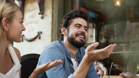 Acento; conversación; idioma. Foto: Freepik.