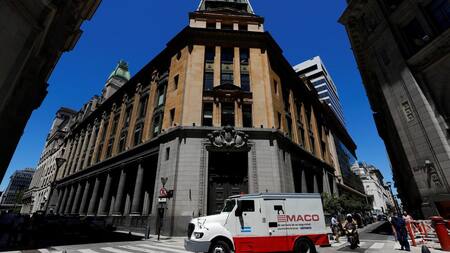 Plaza financiera de Buenos Aires_Reuters