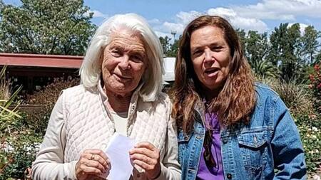 Mónica Cahen D'Anvers y Sandra Mihanovich. Foto: NA.