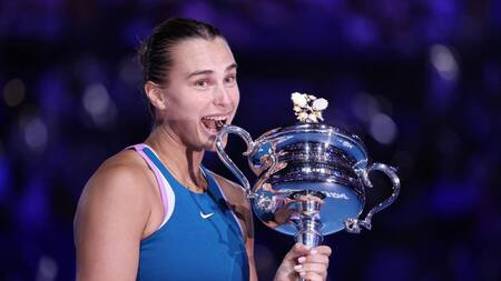Festejo de Aryna Sabalenka en el Abierto de Australia. Foto: REUTERS.