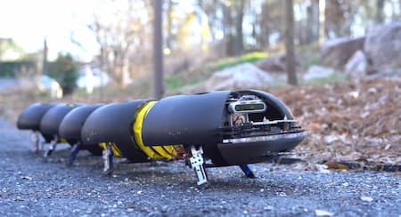 El "robot insecto" creado para eliminar maleza sin dañar las plantas cultivadas. Foto: Ground Control Robotics