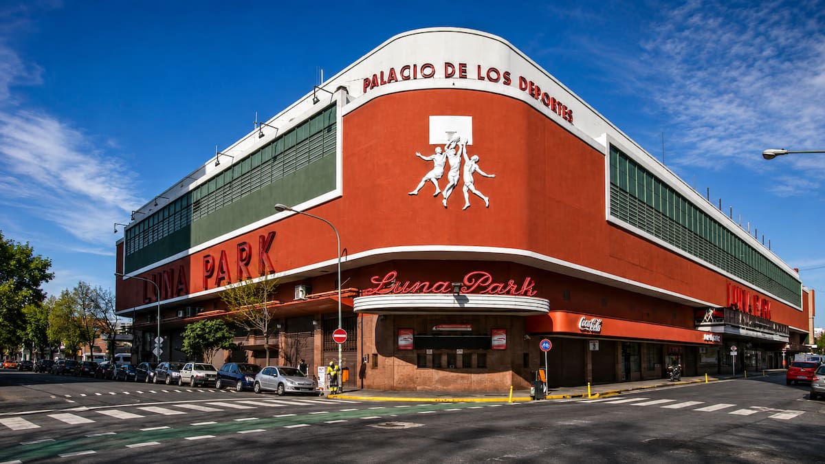 La historia del Palacio de los Deportes, los actos nazis y el proyecto de remodelación