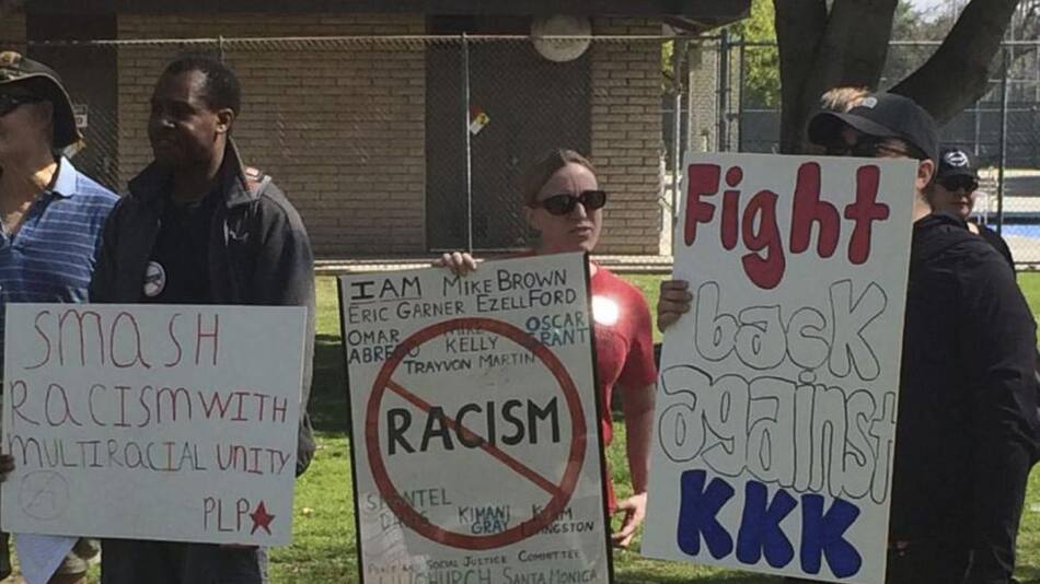 Manifestación contra el supremacismo blanco. Foto: Reuters