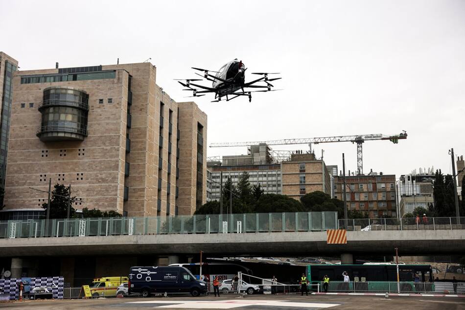 El taxi aéreo funciona con electricidad y tiene capacidad para dos personas. Foto: Reuters.