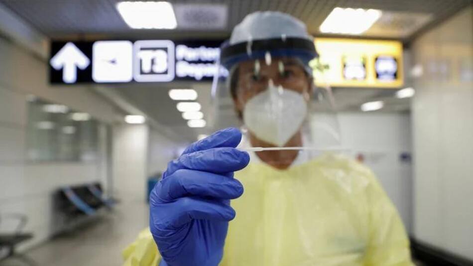 Pruebas de COVID. Foto: REUTERS