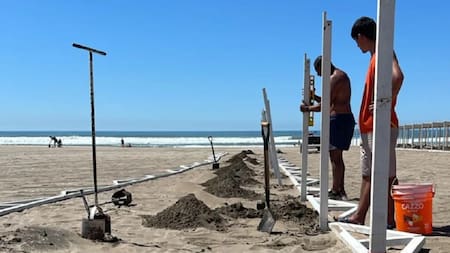 Así se construye un balneario en Mar del Plata. Foto: NA