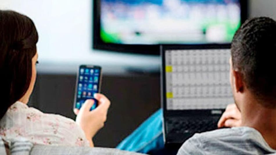 Internet, cable y telefonía fija, celulares