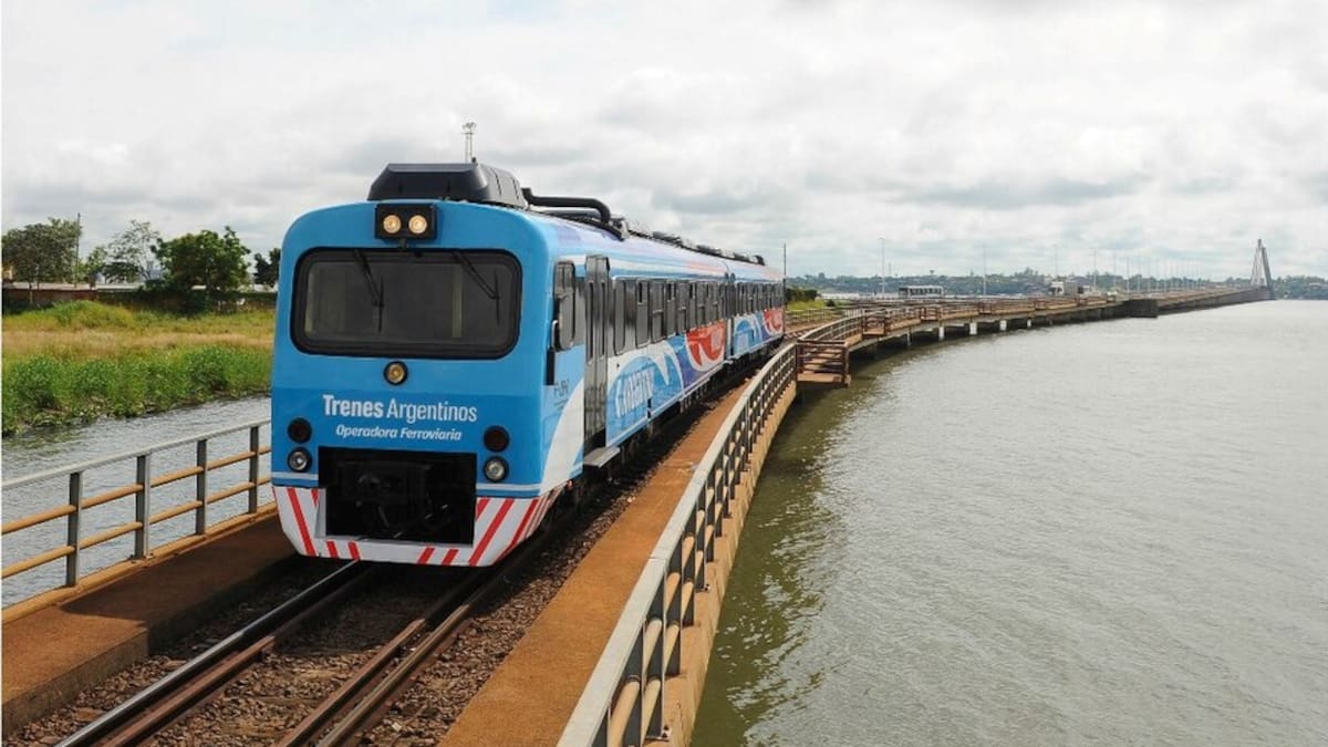 El único país de Sudamérica que no tiene trenes.