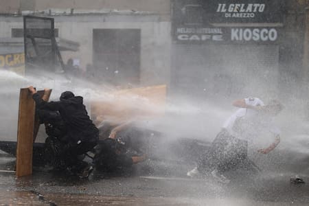 Incidentes en las inmediaciones del Congreso mientras se debatía la Reforma Laboral
