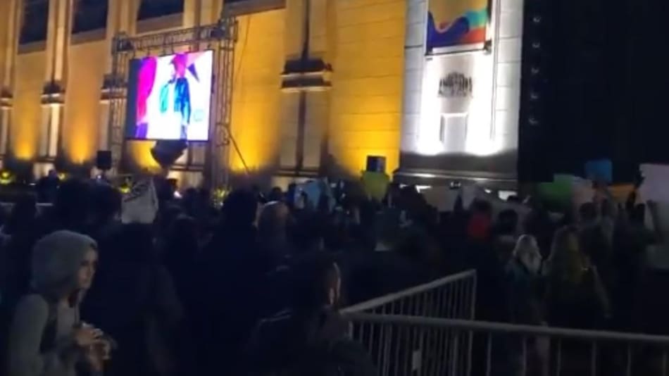 Feria del Libro: incidentes tras la presentación de Avelluto en el acto inaugural