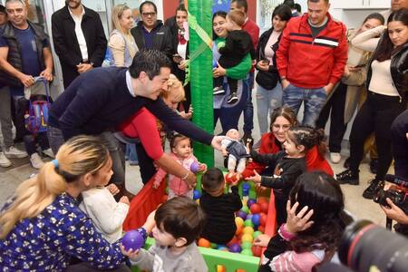 Nardini estuvo en el comienzo del ciclo lectivo del CDI de Ingeniero Adolfo Sourdeaux.