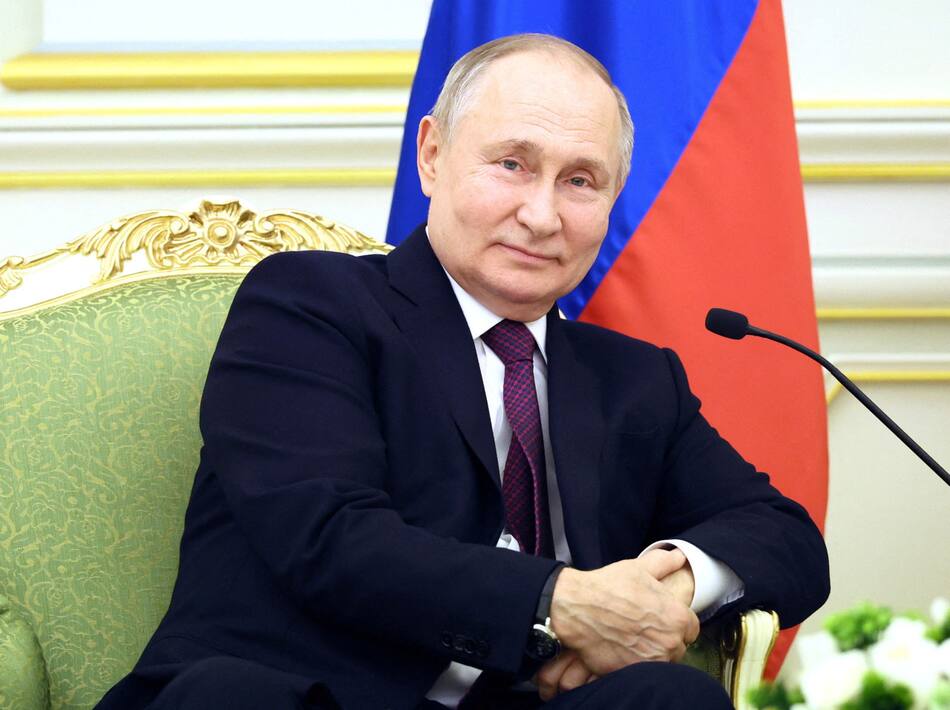 El presidente ruso Vladimir Putin asiste a una reunión con el príncipe heredero saudí Mohammed bin Salman en Riad. Reuters