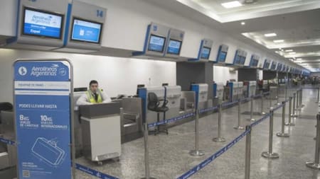 Milei prorrogó la conciliación obligatoria con controladores aéreos por cinco días: qué pasa si no se logra un acuerdo