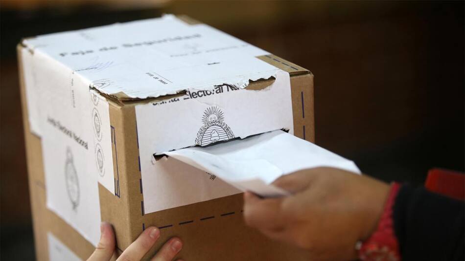 Elecciones - Voto - Urna - Política (NA)