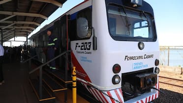 Ir desde Argentina a Paraguay en tren: cuánto sale el viaje que dura menos de 10 minutos