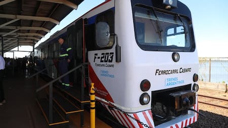 Tren que conecta Argentina con Paraguay.