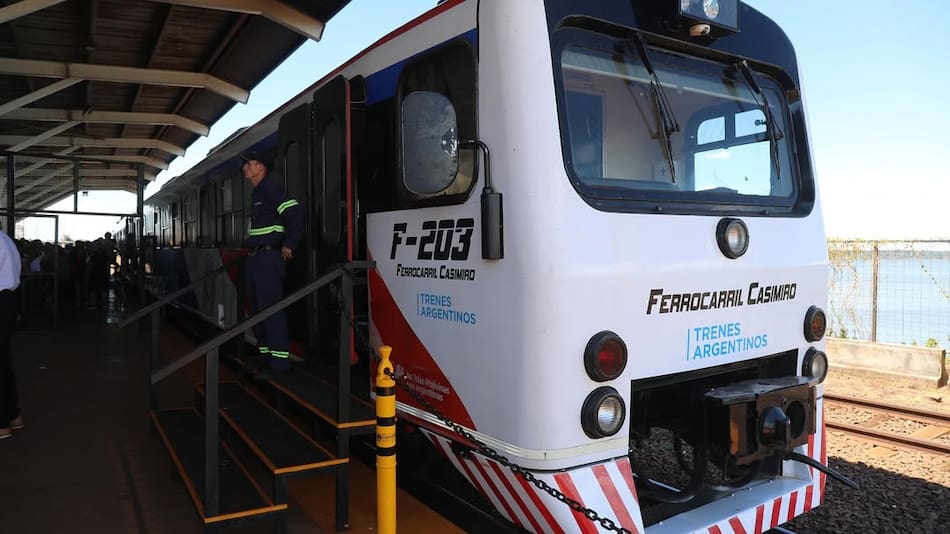 Tren que conecta Argentina con Paraguay.