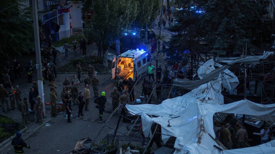 Rusia atacó una pizzería en Ucrania. Foto: Reuters.