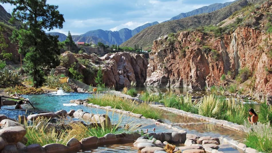 Un lugar con aguas termales en Mendoza. Foto X.