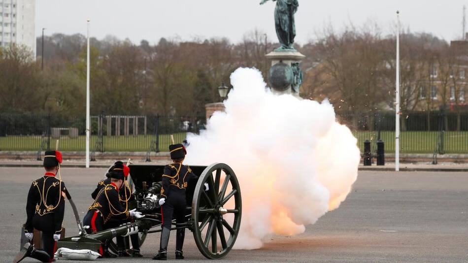 Salvas en Gran Bretaña para despedir al príncipe Felipe, REUTERS