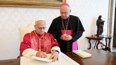 Leon XIV ya tiene fecha para su primera exhortación: inspirada en Francisco y apuntada a la pobreza