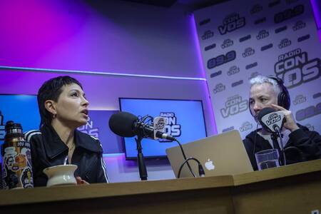 Mayra Mendoza en Radio con Vos