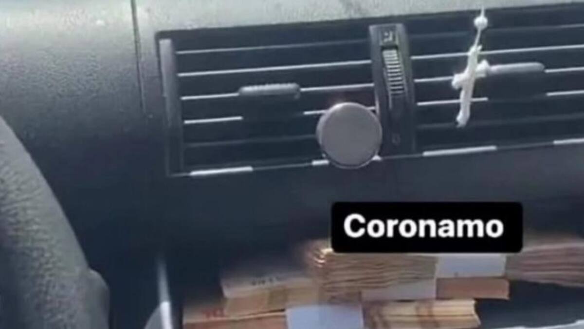Botín robado de un policía que fue detenido en un auto robado. Foto: NA.