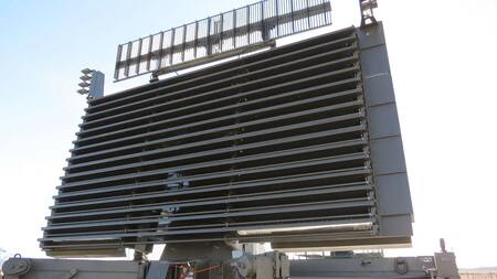 Radares móviles RPA-200M y RMF-200V para el Ejército Argentino.