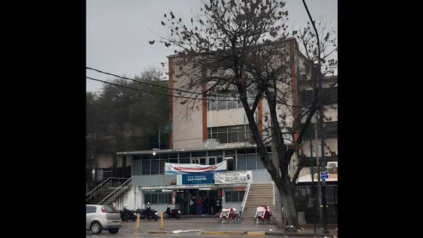 Insólita tragedia: un hombre falleció tras caer dentro de un tambor con agua hirviendo mientras pelaba un chancho