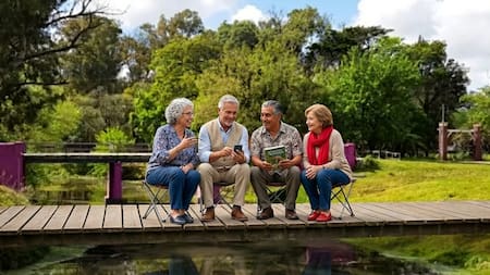 Ni termas ni reservas naturales: el pueblito de Buenos Aires que enamora a jubilados con sus calles empedradas y llenas de historia