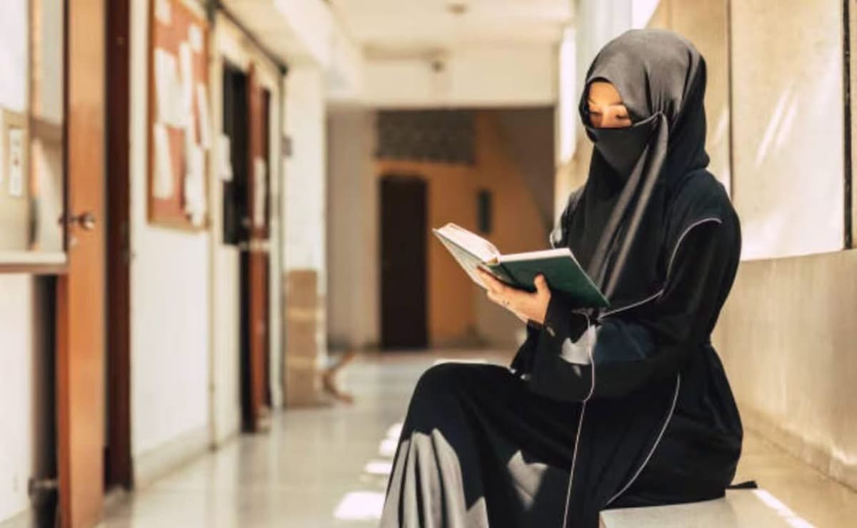 Burka usado en mujeres.