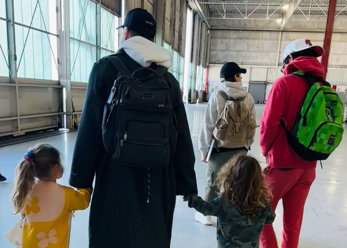 Ricky Martin junto a sus hijos. Foto: Instagram @ricky_martin.