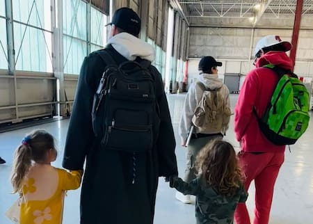 Ricky Martin junto a sus hijos. Foto: Instagram @ricky_martin.