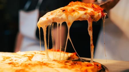 Su especialidad es es la “mozza” al molde. Foto: Instagram @pizzeriaguerrin