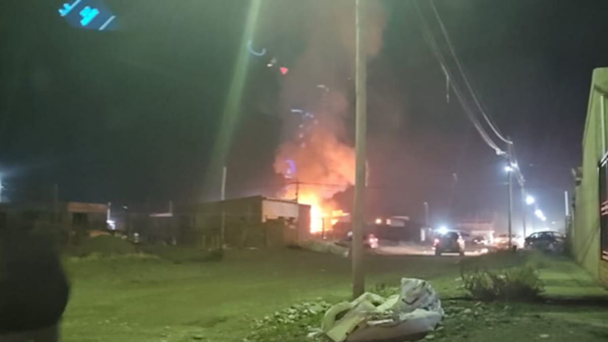 Feroz incendio y explosión en Santa Cruz: murieron un bebé y dos adultos mayores