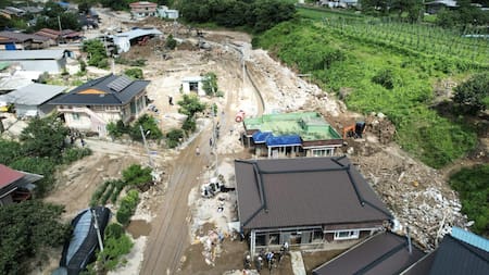 Los desastres que provocaron las lluvias en Corea del Sur. Foto: EFE.