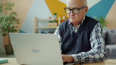 Jubilados y pensionados: qué requisitos se necesitan para quedar exentos de pagar un impuesto clave en CABA