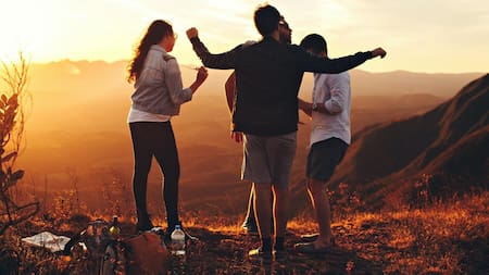 Día del amigo. Foto: Unsplash, Helena Lopes.