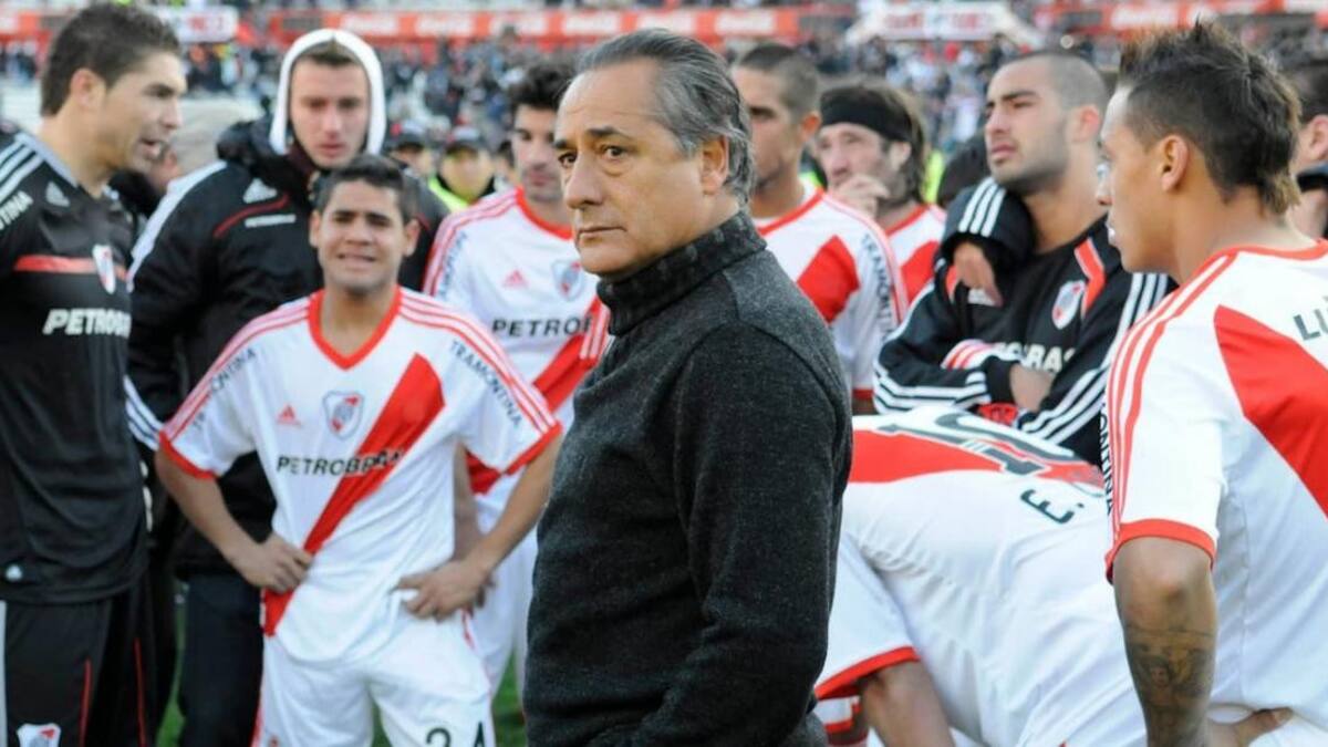 Descenso de River en 2011