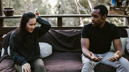 La clave para mantener relaciones sanas radica en el respeto mutuo, la empatía y el apoyo, valores ausentes en los vínculos marcados por toxicidad. Foto: Pexels.