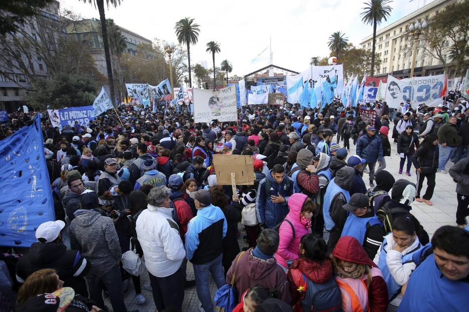 Marcha Federal en Plaza de Mayo, NA