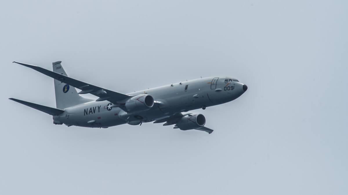 Avión estadounidense sobrevoló el estrecho de Taiwán. Foto: Reuters.